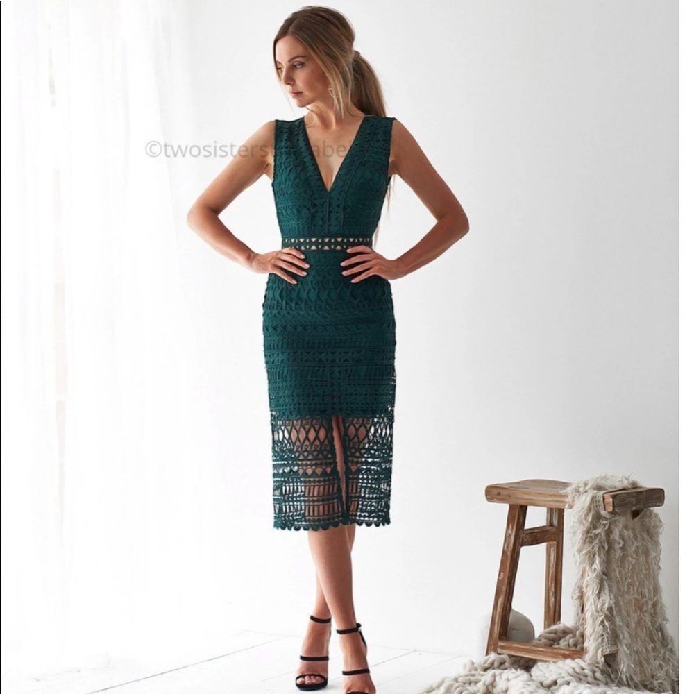 Two sisters the label dress